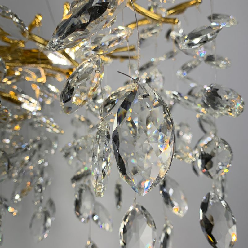 Вишукана золота люстра DIAMINA з кришталевим камінням Ø 80 см