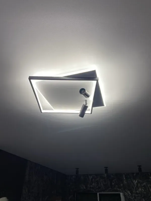 Люстра світлодіодна чорно-біла з пультом та 2 спотами GEOMETRIA 100W 2S